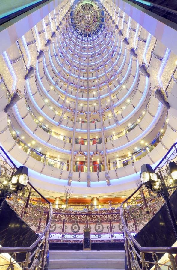 LEADER Al Muna Kareem Hotel