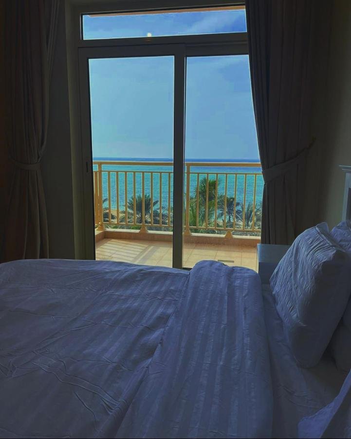 BEACH VIBE 1 - beach view and city